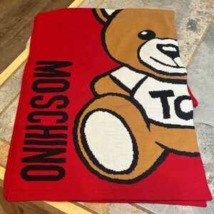 Moschino Red and Brown Teddy Bear Scarf